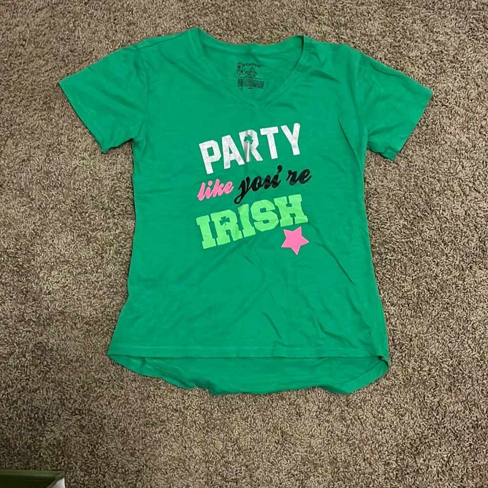 girls t shirt
